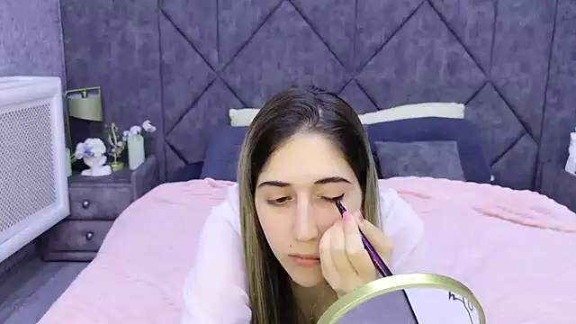 Snapshot of Teresa_Stane chatting on November 2025 05:19:01 AM Teresa Stane online show from November 2025 05:19:01 AM