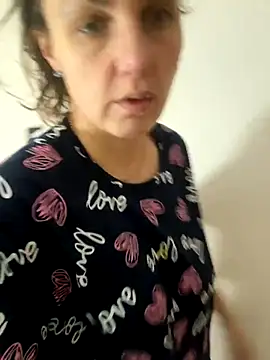 Snapshot of Magic__smile chatting on November 2025 04:44:01 AM Magic smile online show from November 2025 04:44:01 AM