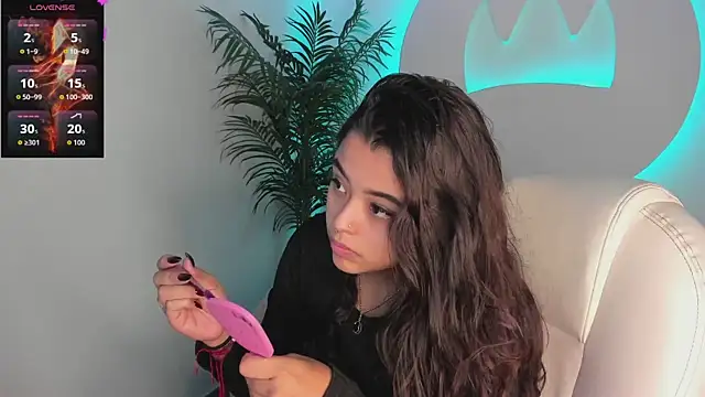 Ariana Pierce online show from October 2025 12:50:01 PM