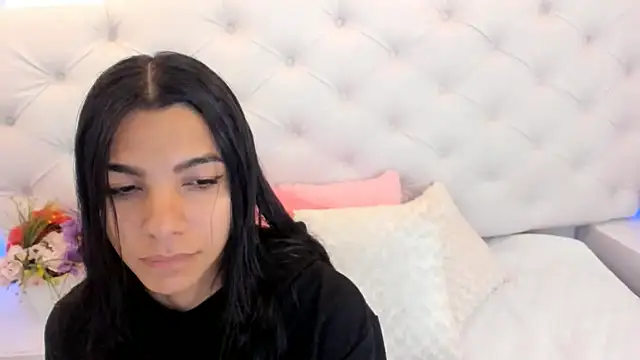 anchela-garcia1 online show from February 2025 12:11:01 PM