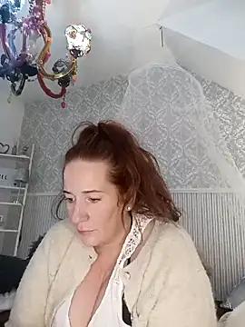 Engel mia online show from December 2024 01:21:02 PM