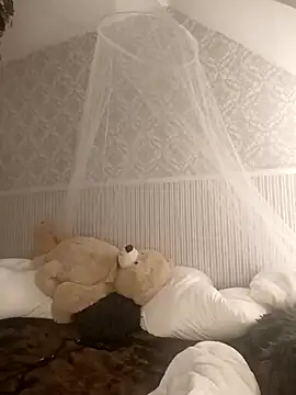 Engel mia online show from December 2024 07:14:01 PM