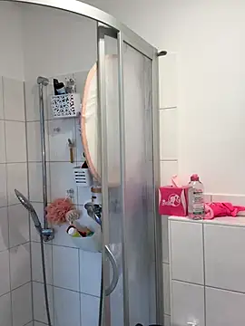 Engel mia online show from October 2025 11:54:02 AM