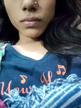 Snapshot of Babby_girl08 chatting on November 2025 02:28:01 PM Babby girl08 online show from November 2025 02:28:01 PM