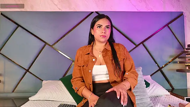 giorgia 13 online show from October 2025 03:23:02 AM