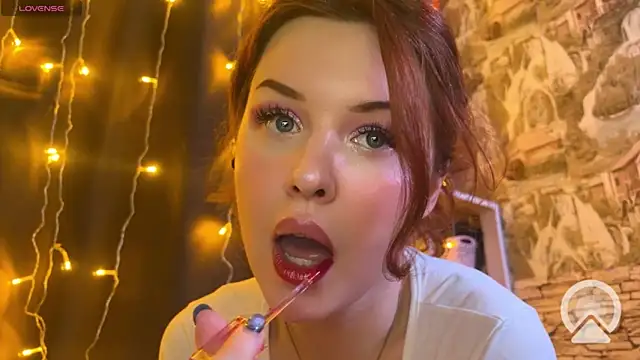 LaurenRossss online show from March 2025 11:35:02 PM