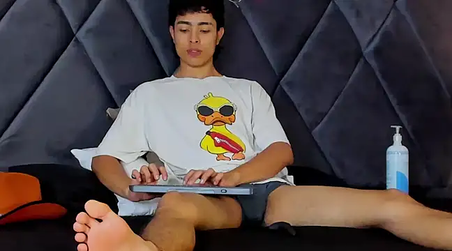 JoshRashfordd online show from December 2024 12:38:02 PM