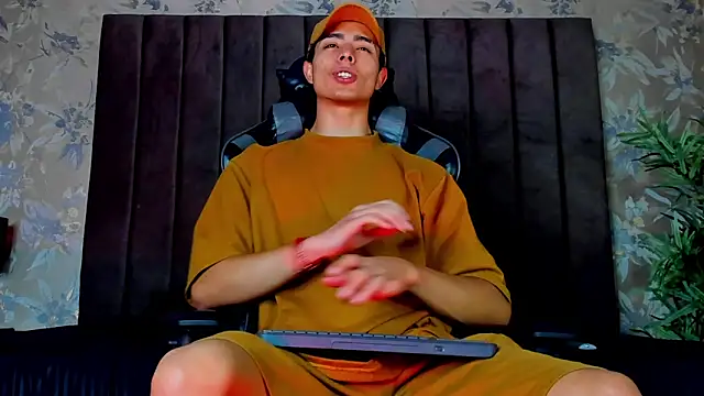 JoshRashfordd online show from October 2025 09:45:01 PM