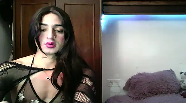 Snapshot of EDUARDA4 chatting on December 2024 10:13:02 PM EDUARDA4 online show from December 2024 10:13:02 PM