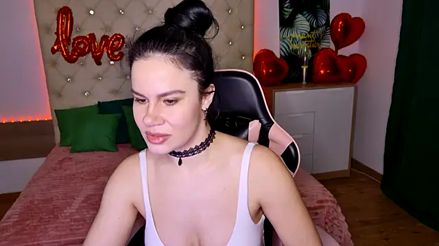 KattieSims online show from February 2025 09:58:02 AM