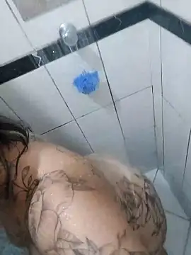 Snapshot of baixinhaloira chatting on January 2025 02:14:01 AM baixinhaloira online show from January 2025 02:14:01 AM