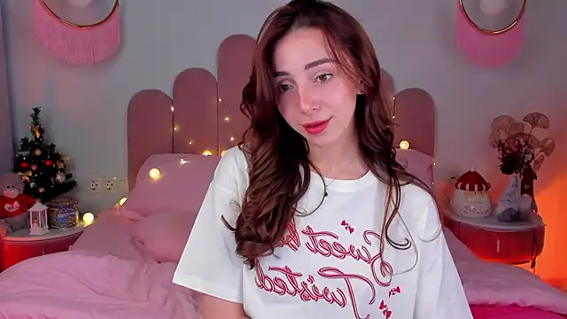 ElsaYoung online show from December 2024 10:49:02 PM
