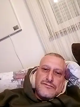 Snapshot of Husoban chatting on November 2025 05:26:01 PM Husoban online show from November 2025 05:26:01 PM