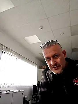 Snapshot of Husoban chatting on November 2025 07:30:02 AM Husoban online show from November 2025 07:30:02 AM