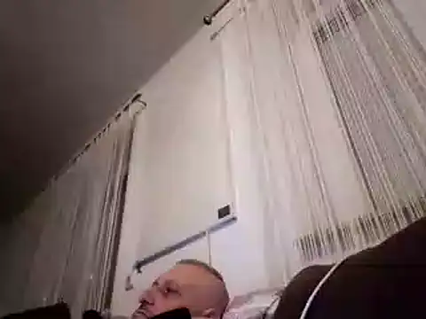 Snapshot of Husoban chatting on November 2025 04:34:02 PM Husoban online show from November 2025 04:34:02 PM