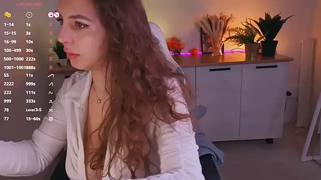 Snapshot of StephanieBoobs chatting on October 2025 08:46:02 AM StephanieBoobs online show from October 2025 08:46:02 AM