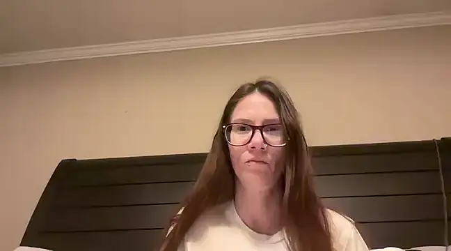 yourstrulylivy69 online show from December 2024 04:54:02 AM