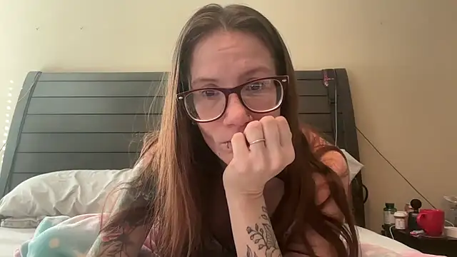yourstrulylivy69 online show from January 2025 04:14:02 PM