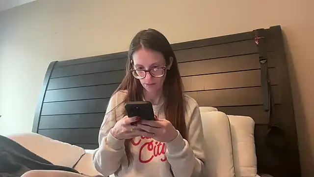 yourstrulylivy69 online show from February 2025 07:09:01 PM