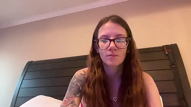 yourstrulylivy69 online show from February 2025 01:24:01 PM