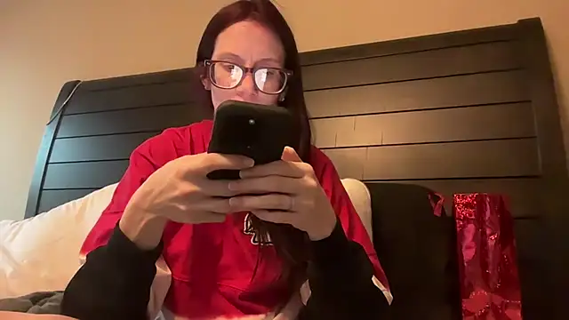 yourstrulylivy69 online show from March 2025 12:00:02 AM