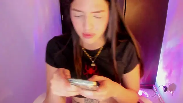 Snapshot of maria_mendez_ chatting on October 2025 04:13:01 AM maria mendez online show from October 2025 04:13:01 AM