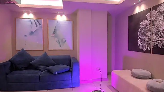 BellaCarteer  online show from January 2025 11:45:02 AM