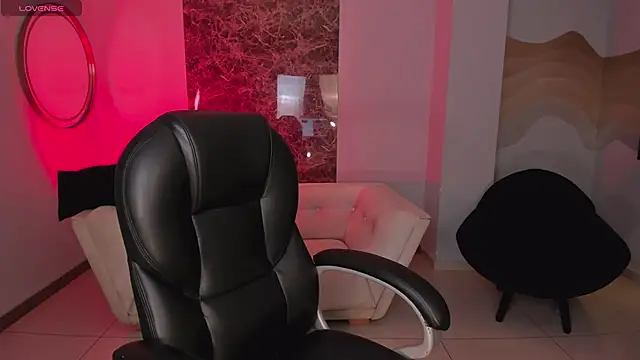 Snapshot of BellaCarteer_ chatting on October 2025 12:30:01 PM BellaCarteer online show from October 2025 12:30:01 PM