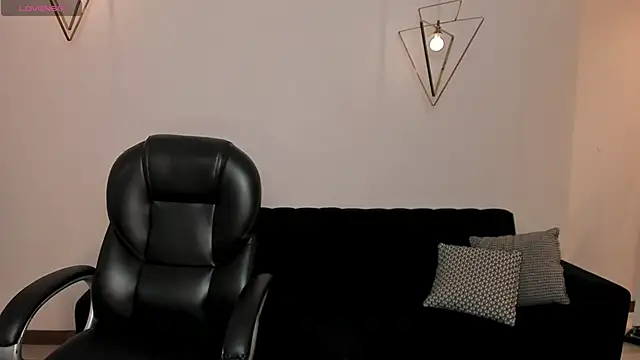 Snapshot of BellaCarteer_ chatting on November 2025 11:42:02 AM BellaCarteer online show from November 2025 11:42:02 AM