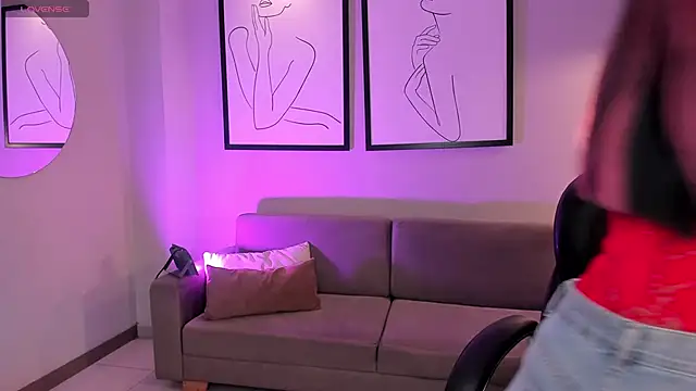 Snapshot of BellaCarteer_ chatting on November 2025 01:00:02 PM BellaCarteer online show from November 2025 01:00:02 PM