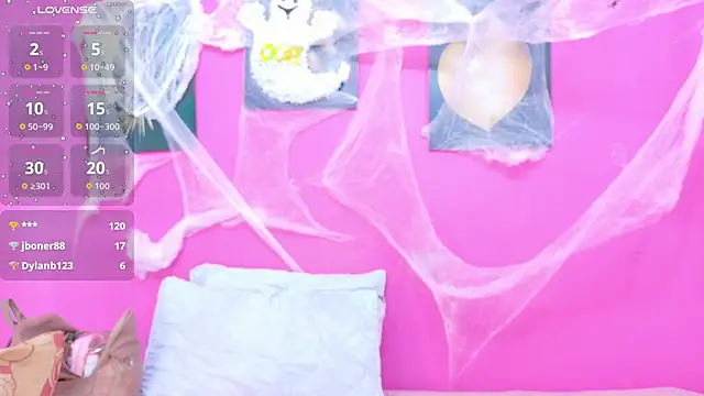 Snapshot of kinkyandsavage chatting on October 2025 07:23:01 PM kinkyandsavage online show from October 2025 07:23:01 PM