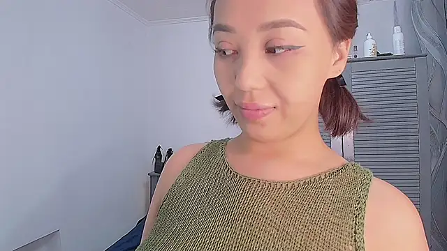 Snapshot of PurrrfectMiko chatting on November 2025 05:48:02 PM PurrrfectMiko online show from November 2025 05:48:02 PM