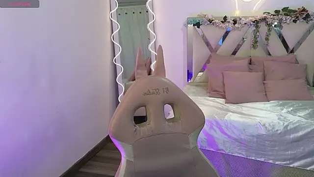 Snapshot of kittystart_tay chatting on February 2025 07:16:01 PM kittystart tay online show from February 2025 07:16:01 PM