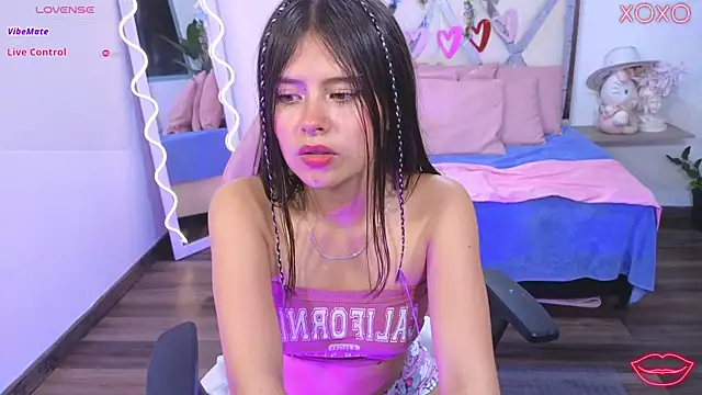 Snapshot of kittystart_tay chatting on February 2025 01:26:01 AM kittystart tay online show from February 2025 01:26:01 AM