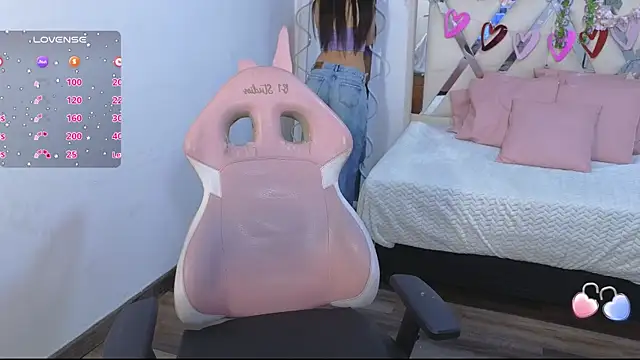 Snapshot of kittystart_tay chatting on March 2025 07:38:01 PM kittystart tay online show from March 2025 07:38:01 PM