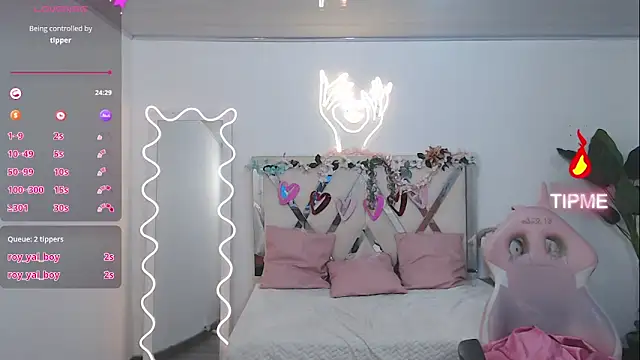 Snapshot of kittystart_tay chatting on March 2025 01:24:01 AM kittystart tay online show from March 2025 01:24:01 AM