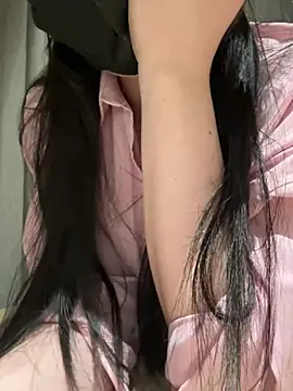 Eva-Public online show from March 2025 03:39:01 PM