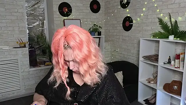 Penelope Pinky online show from December 2024 05:51:02 PM