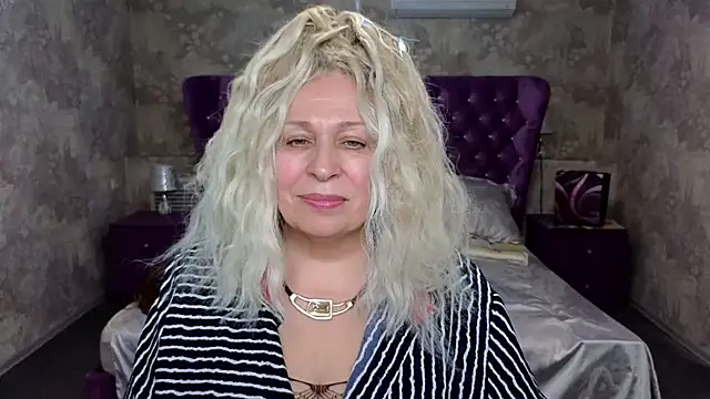 Penelope Pinky online show from February 2025 05:09:01 PM