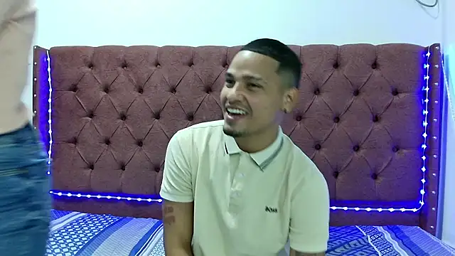 Snapshot of lau_hotfox chatting on January 2025 01:33:01 AM lau hotfox online show from January 2025 01:33:01 AM