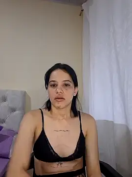 Snapshot of franchezkavegaaa chatting on October 2025 12:02:01 PM franchezkavegaaa online show from October 2025 12:02:01 PM