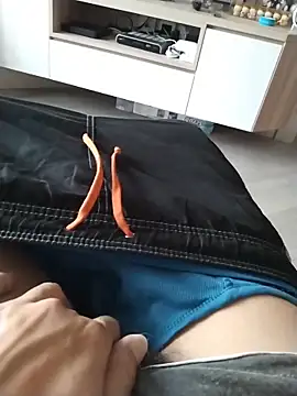 Dannydy2015 online show from October 2025 02:22:02 AM