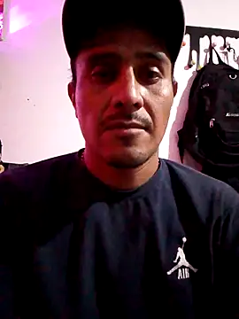 Snapshot of NewBe9D9 chatting on March 2025 10:46:01 AM NewBe9D9 online show from March 2025 10:46:01 AM