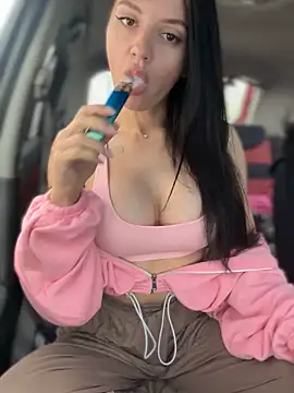 JulliaVegas online show from September 2025 01:40:01 AM