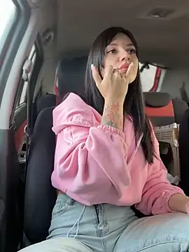 JulliaVegas online show from October 2025 02:01:02 AM