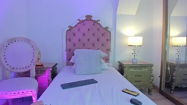 Snapshot of rebeca_watsson chatting on October 2025 11:47:01 AM rebeca watsson online show from October 2025 11:47:01 AM