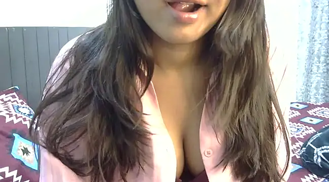 hot  surbhi online show from February 2025 12:03:02 PM