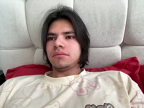 Snapshot of Mat_Vergara20 chatting on February 2025 05:37:01 PM Mat Vergara20 online show from February 2025 05:37:01 PM