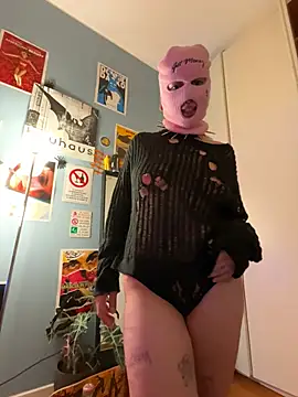 Snapshot of littlewitchxoxo chatting on February 2025 07:59:02 PM littlewitchxoxo online show from February 2025 07:59:02 PM