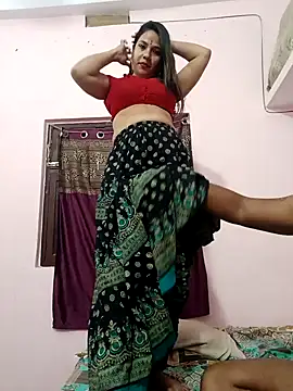 Hot-shot99 online show from February 2025 07:06:02 PM